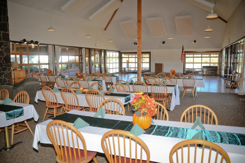 Bend-Sunriver Camping Resort Studio Cabin 6 Екстер'єр фото