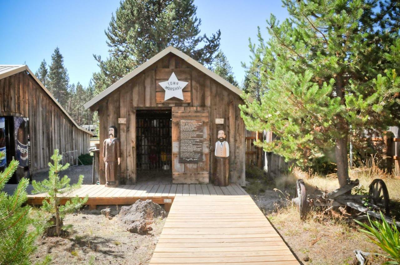 Bend-Sunriver Camping Resort Studio Cabin 6 Екстер'єр фото